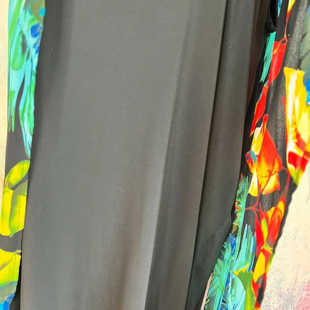 NWOT📌 Thea  Elegant Floral Dress Perfect to Cover Up Some Unwanted Pounds - Picture 7 of 16